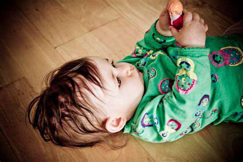 4to6Months:Reaching,Grasping,andExploring